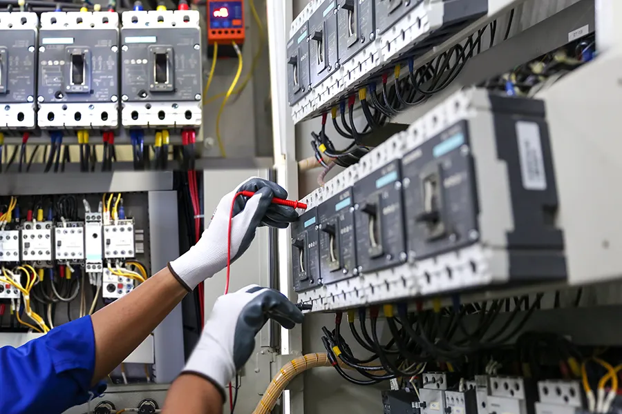 Commercial electrical work in Arkansas